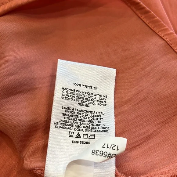 Express Blouse Salmon color. Ruching around collar with slight split. M - Picture 8 of 10